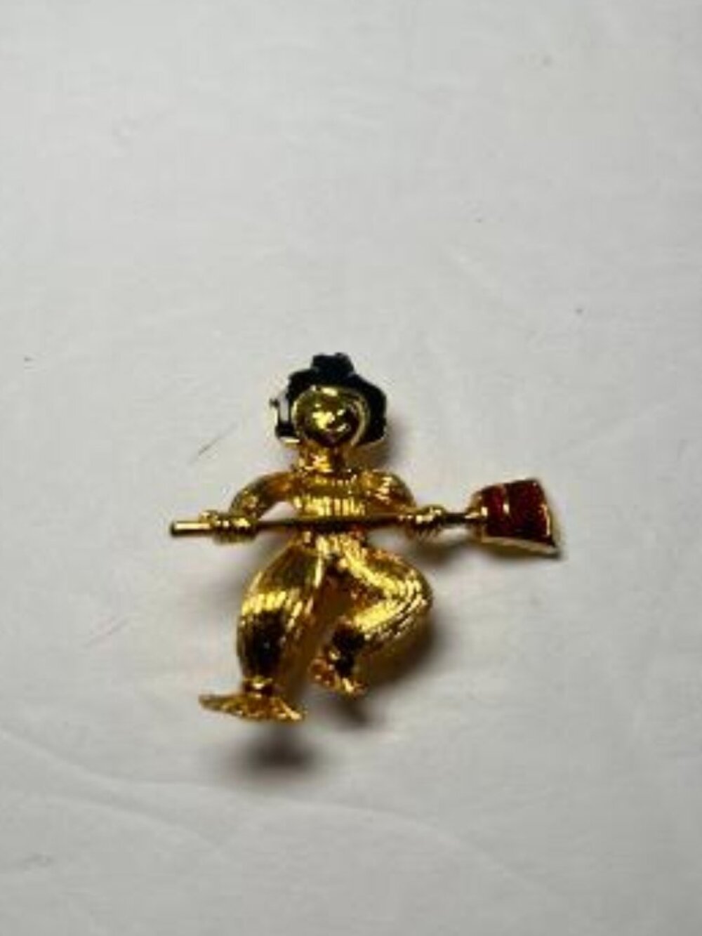 Avon Scarecrow Pin Autumn Thanksgiving Fall Holiday Jewelry Brooch Vintage